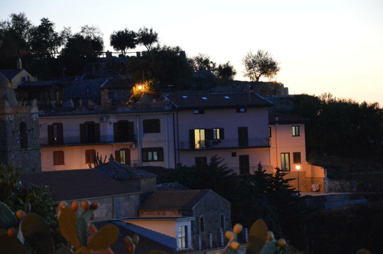 B&B Incantevole Vicolo Piraino Dış mekan fotoğraf