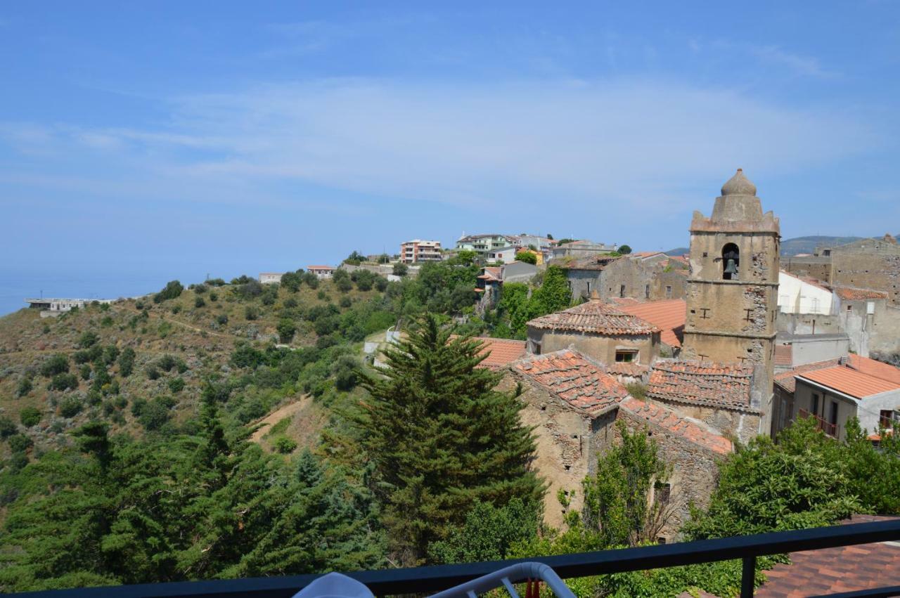 B&B Incantevole Vicolo Piraino Dış mekan fotoğraf